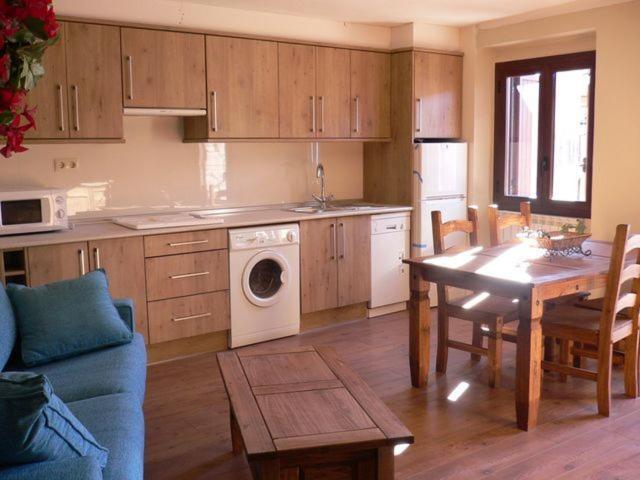 Apartamentos Turisticos Batlle Laspaúles 외부 사진